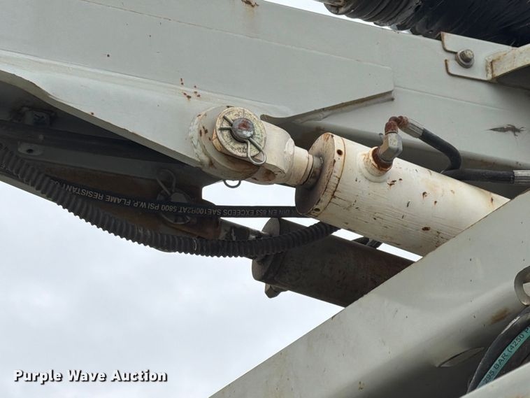 image for item FK4166 2008 International 7400 SFA 6x4 sewer jetter truck