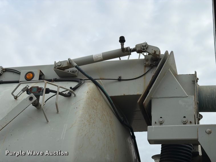 image for item FK4166 2008 International 7400 SFA 6x4 sewer jetter truck