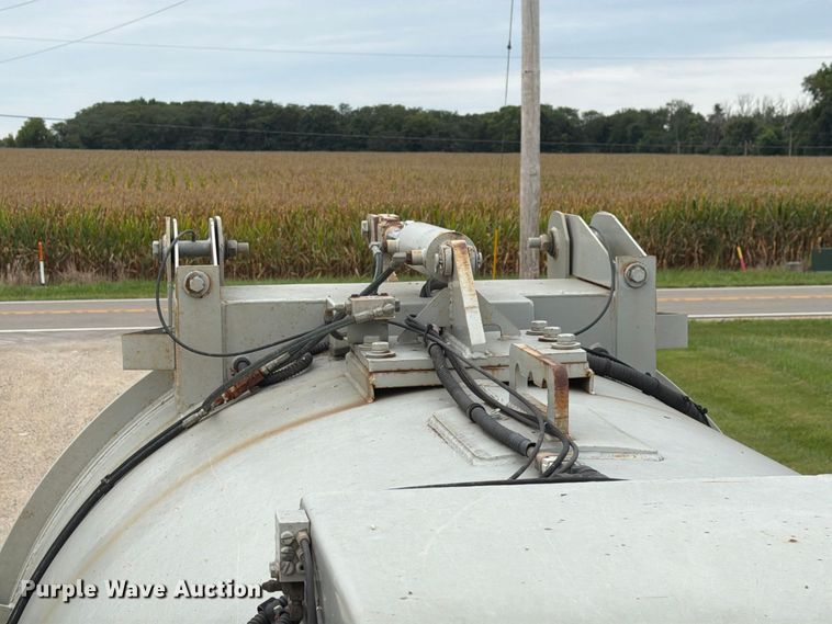 image for item FK4166 2008 International 7400 SFA 6x4 sewer jetter truck