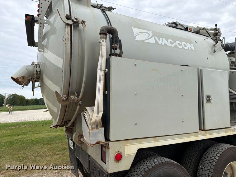 image for item FK4166 2008 International 7400 SFA 6x4 sewer jetter truck