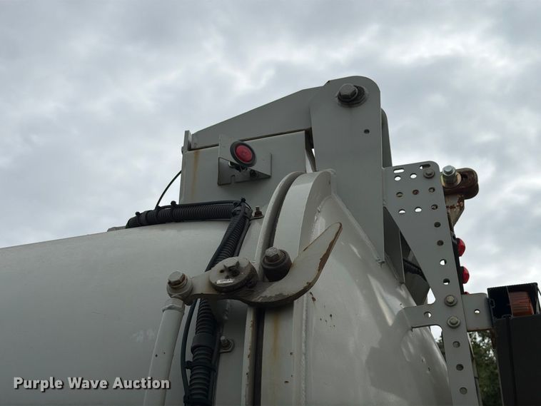 image for item FK4166 2008 International 7400 SFA 6x4 sewer jetter truck