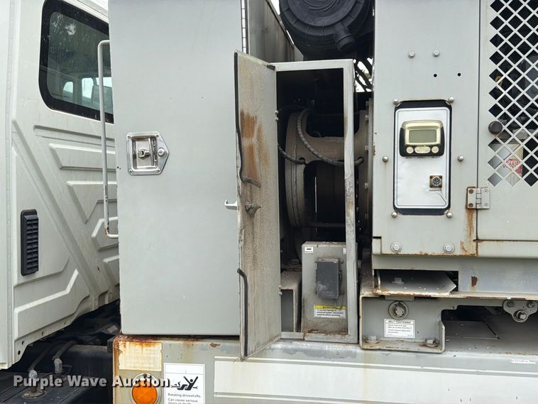 image for item FK4166 2008 International 7400 SFA 6x4 sewer jetter truck