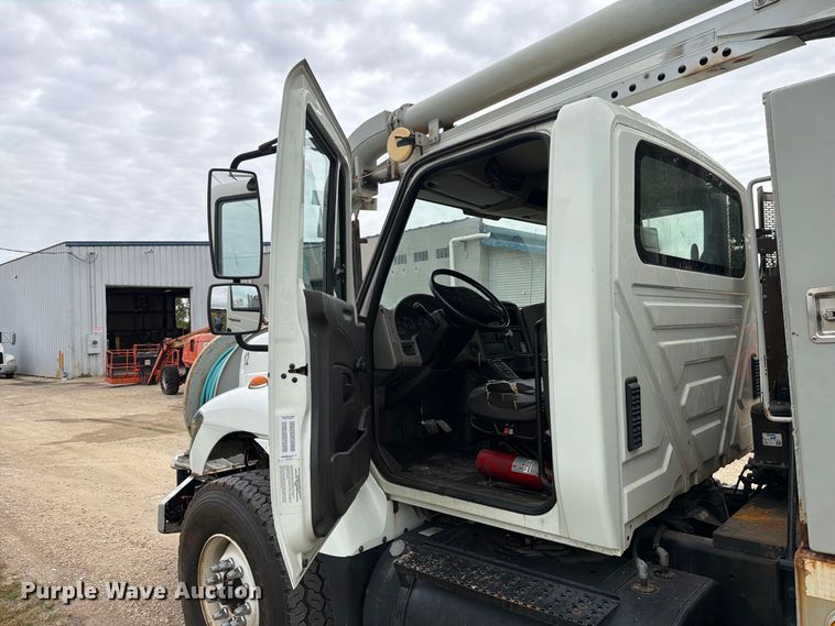 image for item FK4166 2008 International 7400 SFA 6x4 sewer jetter truck