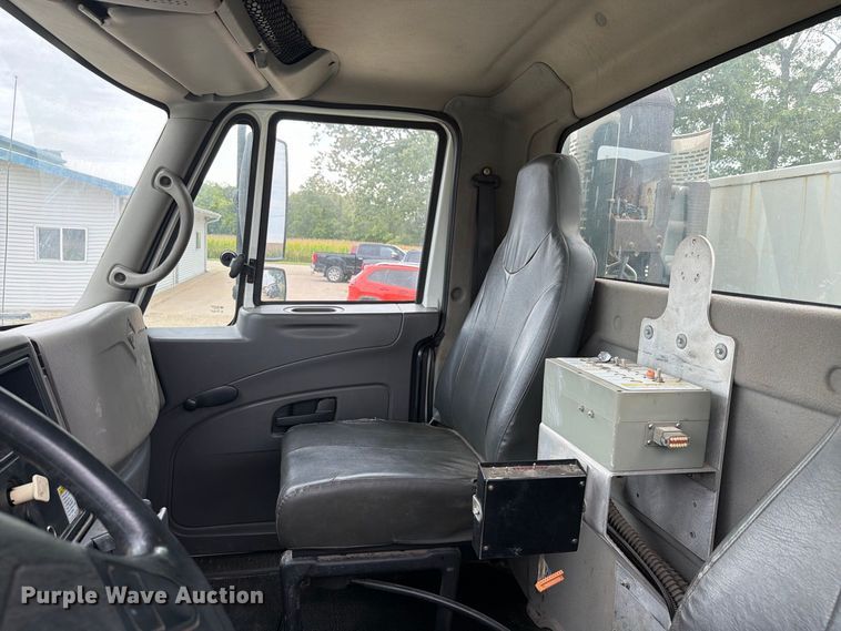 image for item FK4166 2008 International 7400 SFA 6x4 sewer jetter truck