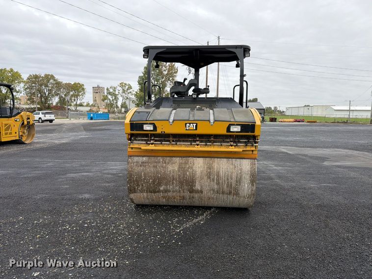 image for item FK4178 2021 Caterpillar CB13 double drum vibratory roller