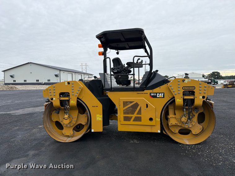 image for item FK4178 2021 Caterpillar CB13 double drum vibratory roller