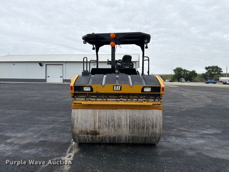 image for item FK4178 2021 Caterpillar CB13 double drum vibratory roller