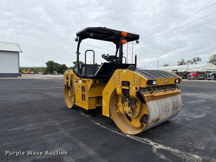 image for item FK4178 2021 Caterpillar CB13 double drum vibratory roller