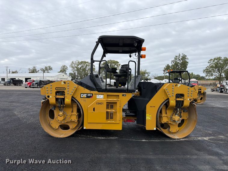 image for item FK4178 2021 Caterpillar CB13 double drum vibratory roller