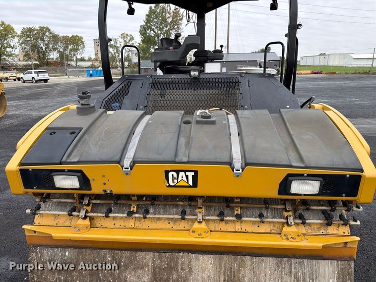 image for item FK4178 2021 Caterpillar CB13 double drum vibratory roller