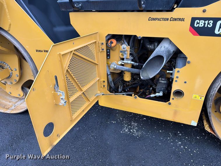 image for item FK4178 2021 Caterpillar CB13 double drum vibratory roller