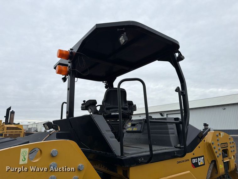 image for item FK4178 2021 Caterpillar CB13 double drum vibratory roller