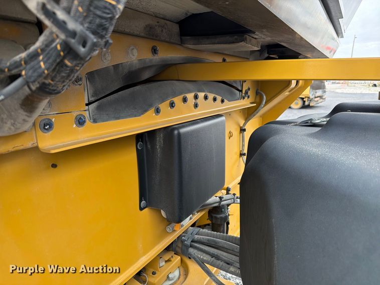 image for item FK4178 2021 Caterpillar CB13 double drum vibratory roller