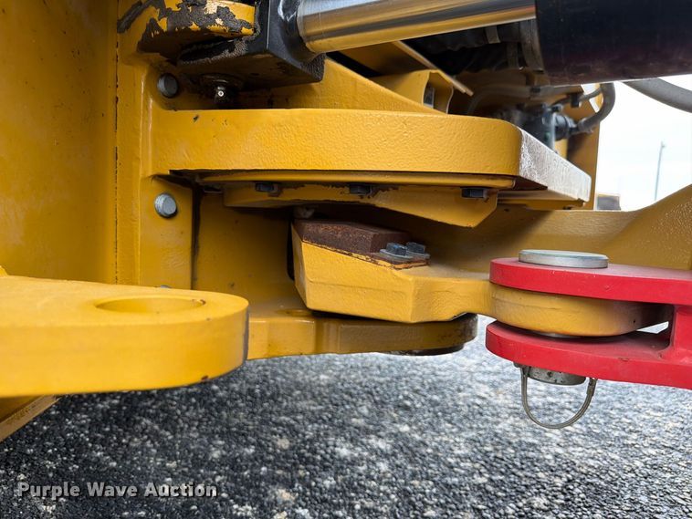 image for item FK4178 2021 Caterpillar CB13 double drum vibratory roller