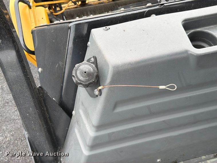image for item FK4178 2021 Caterpillar CB13 double drum vibratory roller