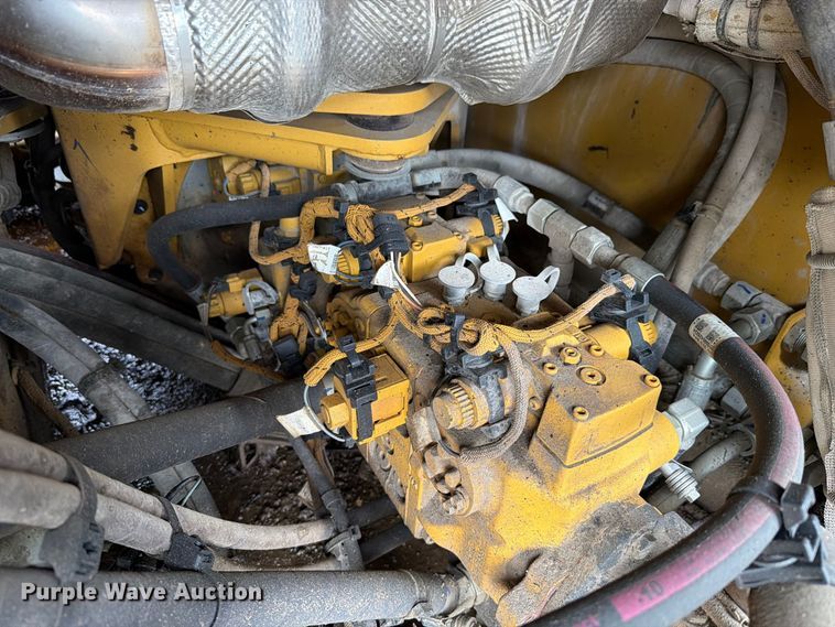 image for item FK4178 2021 Caterpillar CB13 double drum vibratory roller