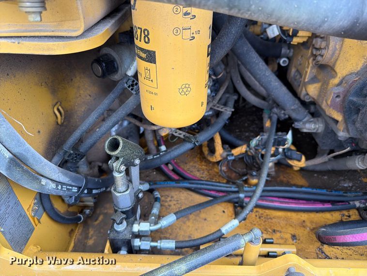 image for item FK4178 2021 Caterpillar CB13 double drum vibratory roller