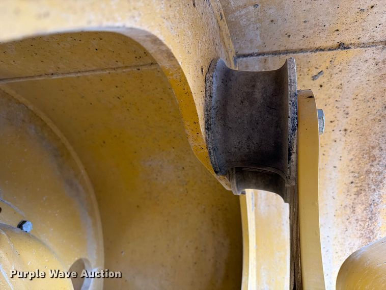 image for item FK4178 2021 Caterpillar CB13 double drum vibratory roller