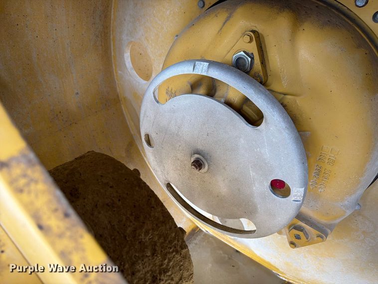 image for item FK4178 2021 Caterpillar CB13 double drum vibratory roller