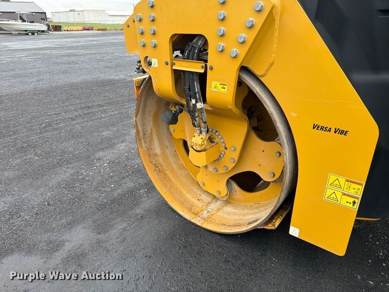 image for item FK4178 2021 Caterpillar CB13 double drum vibratory roller