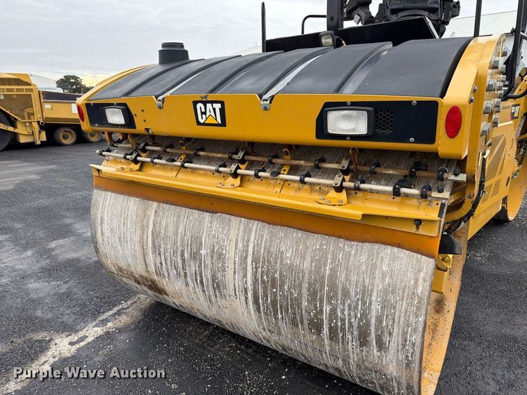 image for item FK4178 2021 Caterpillar CB13 double drum vibratory roller