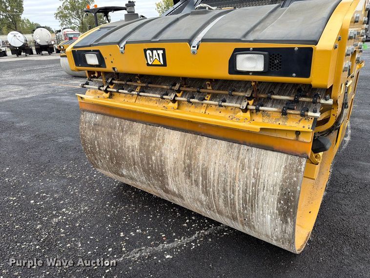 image for item FK4178 2021 Caterpillar CB13 double drum vibratory roller