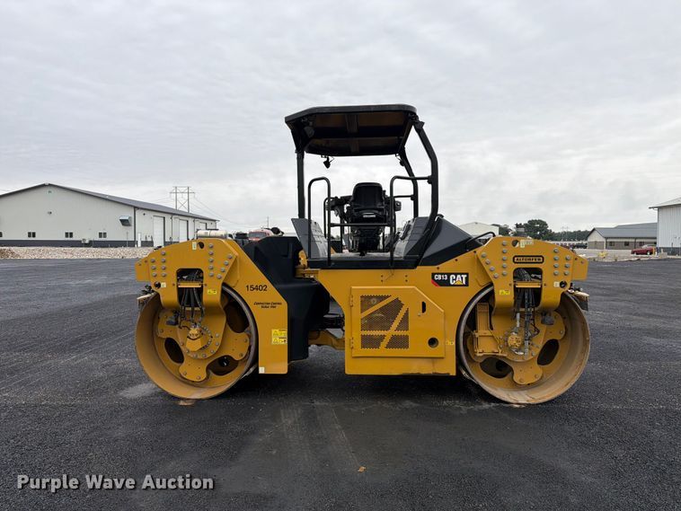 image for item FK4179 2021 Caterpillar CB13 double drum vibratory roller