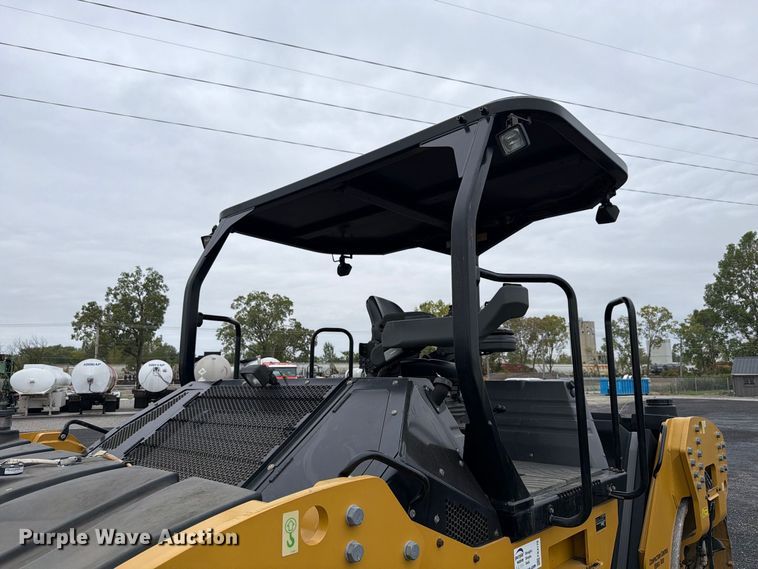 image for item FK4179 2021 Caterpillar CB13 double drum vibratory roller
