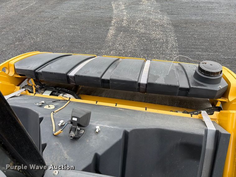 image for item FK4179 2021 Caterpillar CB13 double drum vibratory roller