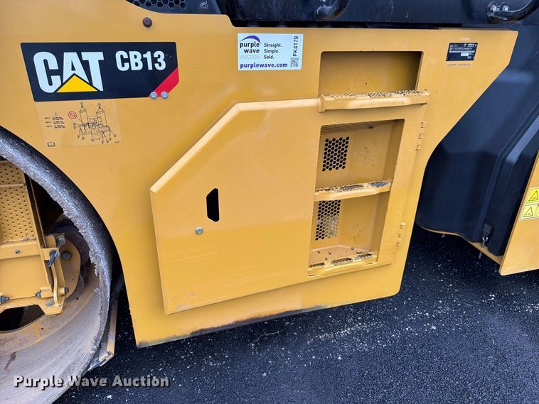image for item FK4179 2021 Caterpillar CB13 double drum vibratory roller