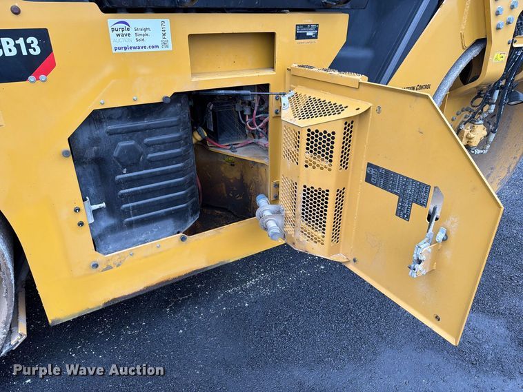 image for item FK4179 2021 Caterpillar CB13 double drum vibratory roller