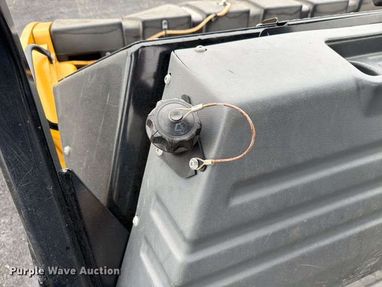 image for item FK4179 2021 Caterpillar CB13 double drum vibratory roller