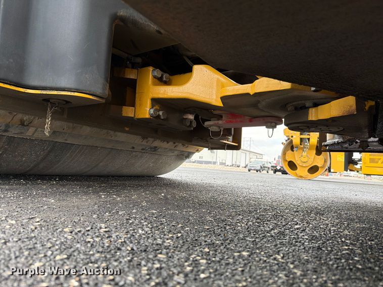 image for item FK4179 2021 Caterpillar CB13 double drum vibratory roller