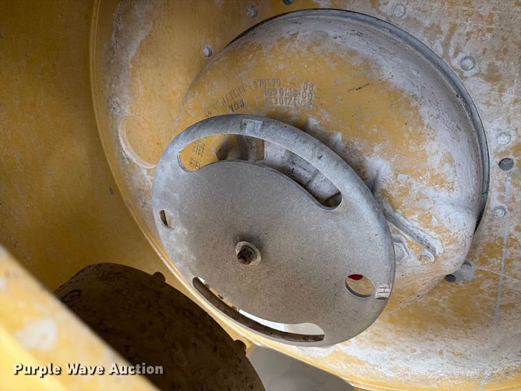 image for item FK4179 2021 Caterpillar CB13 double drum vibratory roller