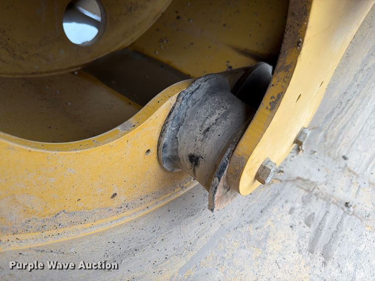 image for item FK4179 2021 Caterpillar CB13 double drum vibratory roller