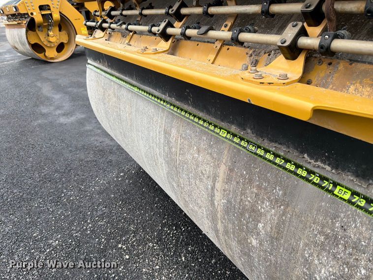 image for item FK4179 2021 Caterpillar CB13 double drum vibratory roller