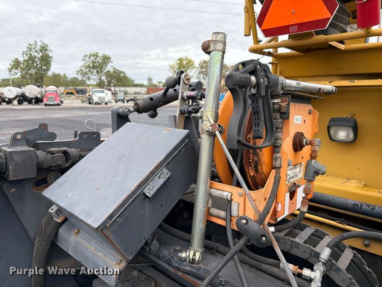image for item FK4180 2006 Caterpillar AP1000D paver