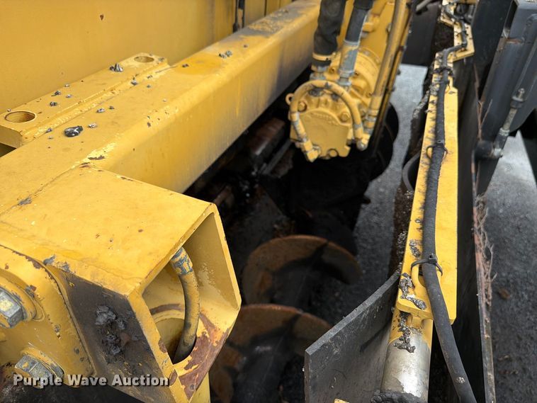 image for item FK4180 2006 Caterpillar AP1000D paver