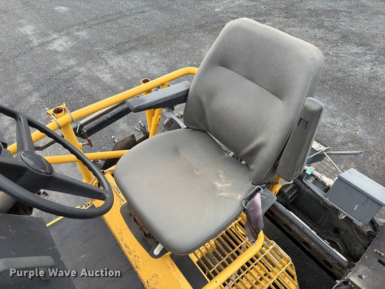 image for item FK4180 2006 Caterpillar AP1000D paver
