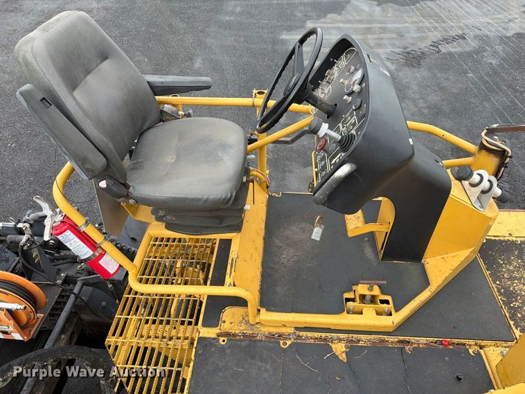 image for item FK4180 2006 Caterpillar AP1000D paver