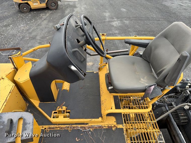 image for item FK4180 2006 Caterpillar AP1000D paver