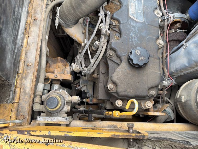 image for item FK4180 2006 Caterpillar AP1000D paver