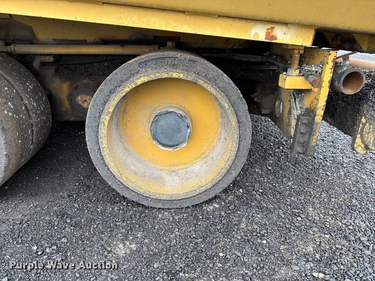image for item FK4180 2006 Caterpillar AP1000D paver