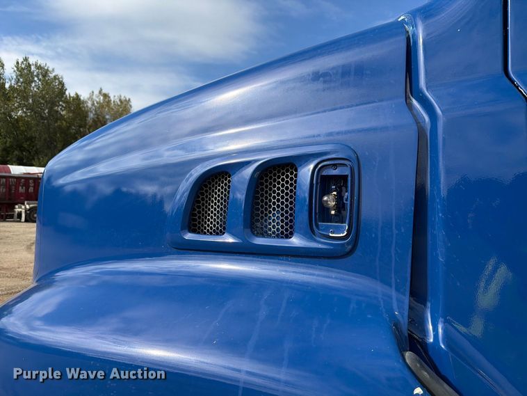 image for item FK4185 1999 Sterling ready mix truck