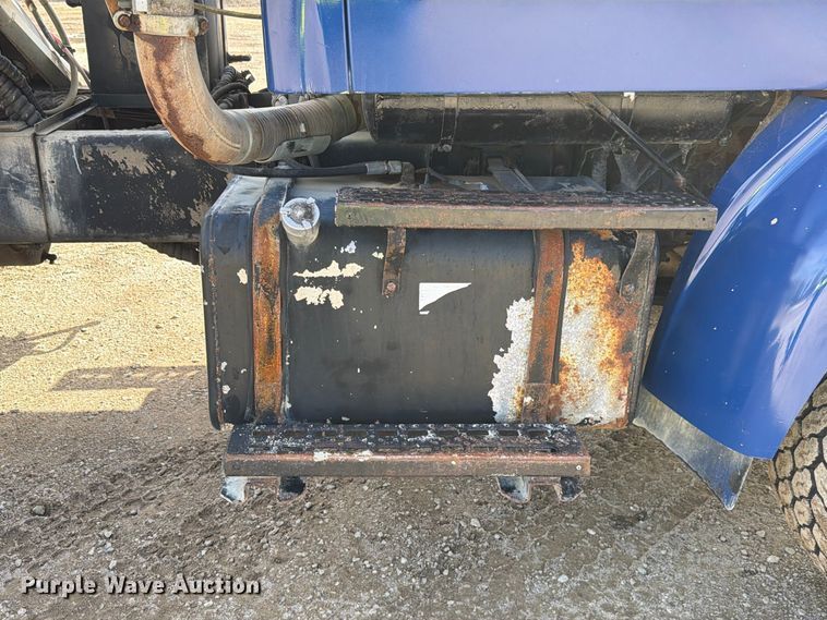 image for item FK4185 1999 Sterling ready mix truck