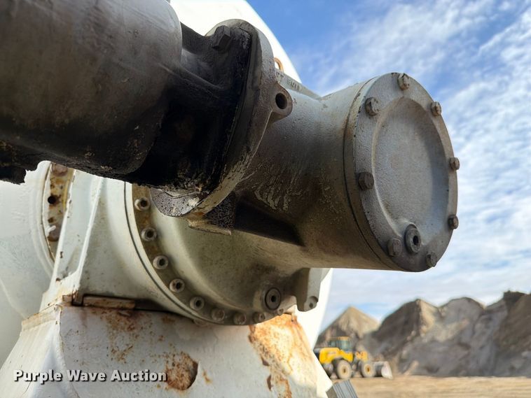 image for item FK4185 1999 Sterling ready mix truck