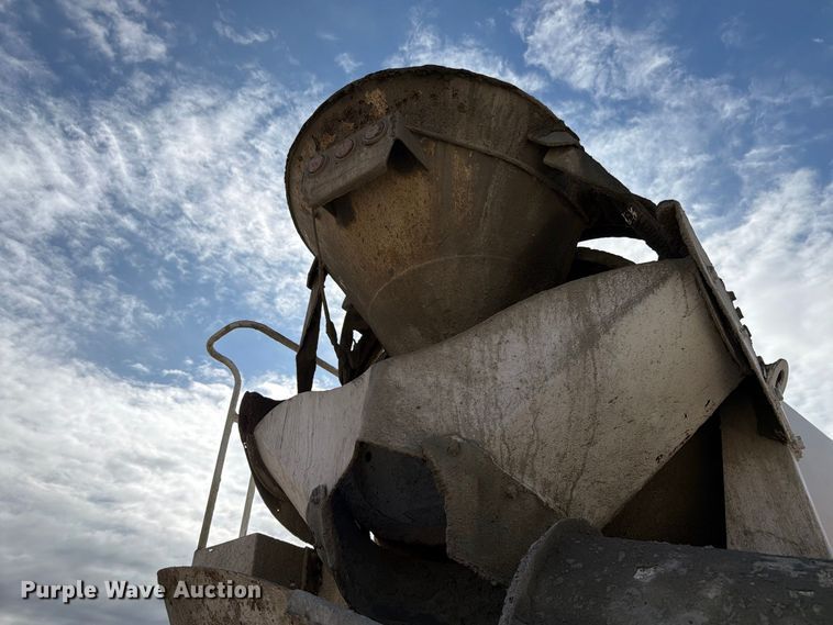 image for item FK4185 1999 Sterling ready mix truck