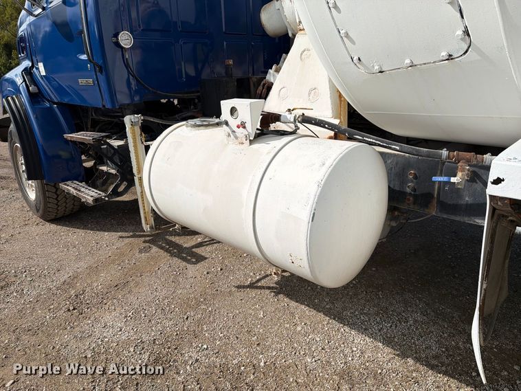 image for item FK4185 1999 Sterling ready mix truck