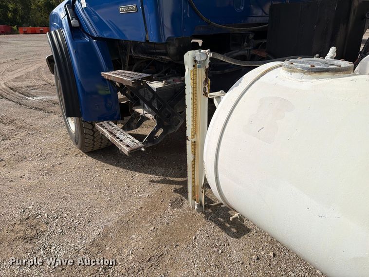 image for item FK4185 1999 Sterling ready mix truck