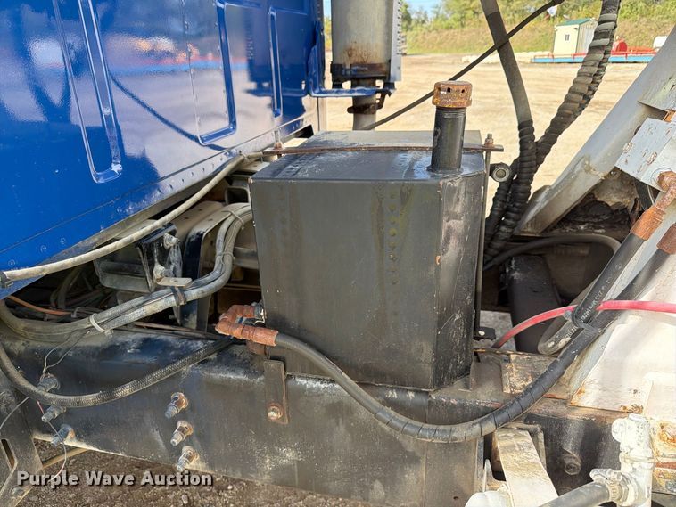 image for item FK4185 1999 Sterling ready mix truck